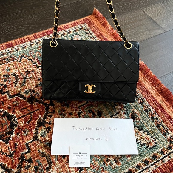 Chanel Classic Vintage Medium Black Double Flap Bag - Picture 3 of 11